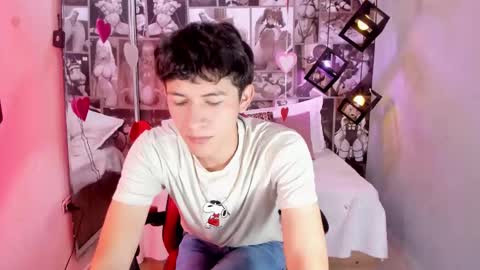 Snapshot of christian_foxx chatting on 02/15/26, 01:31 Christian online show from 02/15/26, 01:31