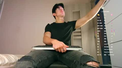 UPVOTE ME ------  ILL DO SOMETHING FOR FREE online show from 12/17/25, 03:51