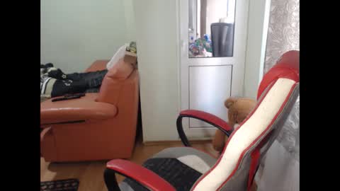 ChristiantBoy online show from 04/14/26, 07:03