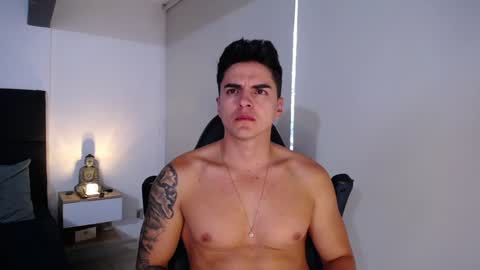 Snapshot of christianvalenzia chatting on 12/10/24, 01:44 Christian online show from 12/10/24, 01:44