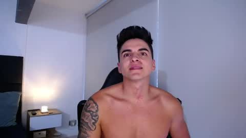 Snapshot of christianvalenzia chatting on 01/06/25, 01:30 Christian online show from 01/06/25, 01:30
