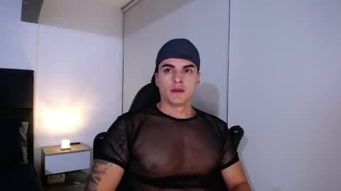 Snapshot of christianvalenzia chatting on 01/10/25, 10:17 Christian online show from 01/10/25, 10:17