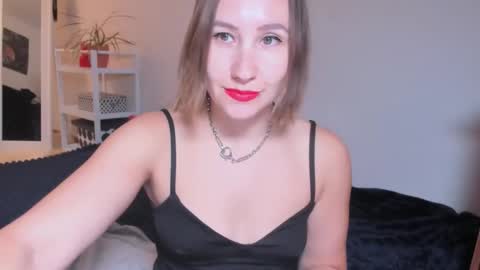 Snapshot of christina_rosse chatting on 10/21/25, 10:49 christina rosse online show from 10/21/25, 10:49