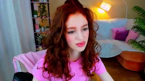 christinaconteeree online show from 10/11/25, 11:20