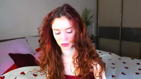 christinaconteeree online show from 03/22/26, 04:16