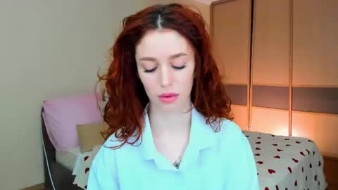 Snapshot of christinaconteeree chatting on 07/22/26, 07:05 christinaconteeree online show from 07/22/26, 07:05
