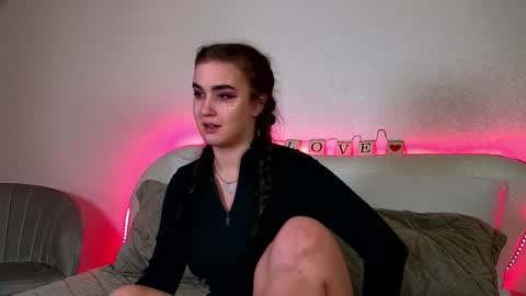 Christina online show from 02/18/25, 04:04