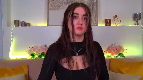 Christina online show from 02/18/25, 09:53