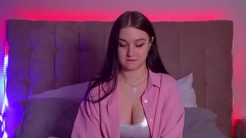 Christina online show from 03/01/25, 06:32