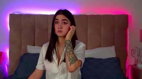 Christina online show from 09/16/25, 06:31