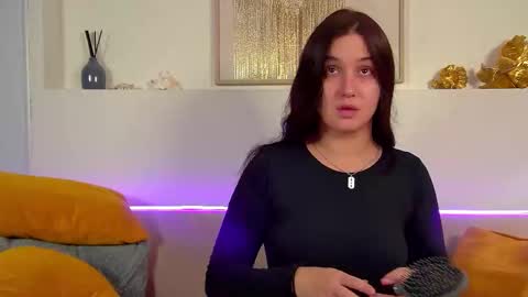 Christina online show from 09/25/25, 05:33