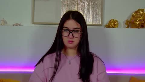 Christina online show from 11/07/25, 06:30