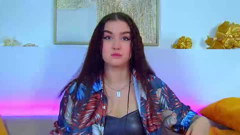 Christina online show from 02/04/26, 06:41