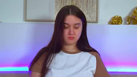 Christina online show from 03/06/26, 07:38