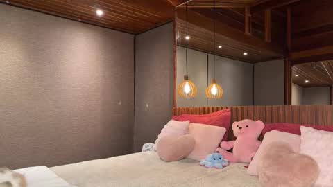 Christina Sage online show from 01/07/26, 01:19