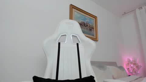 Hi im Christine online show from 03/07/25, 07:19