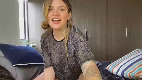 Val riess -- Instagram free online show from 09/16/25, 04:52