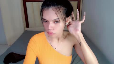 Snapshot of christine_slutt chatting on 10/17/25, 07:05 STEFFY online show from 10/17/25, 07:05