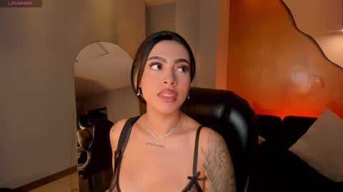 Christine Ford online show from 12/04/25, 12:47