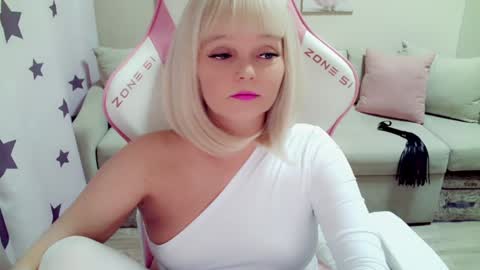 Christi online show from 01/23/25, 06:39