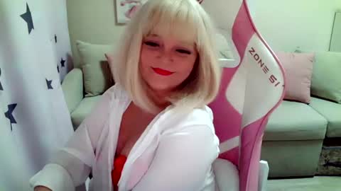 Christi online show from 07/25/26, 07:00