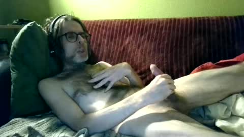 Snapshot of christophe_73 chatting on 07/08/26, 01:10 Chris online show from 07/08/26, 01:10
