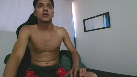 Snapshot of christopher_6969 chatting on 12/19/25, 09:00 Christopher online show from 12/19/25, 09:00