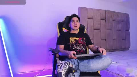 christopher online show from 04/22/26, 09:16