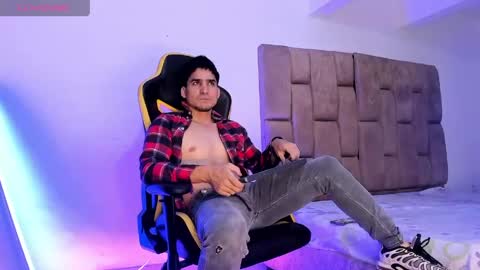 christopher online show from 04/23/26, 09:17