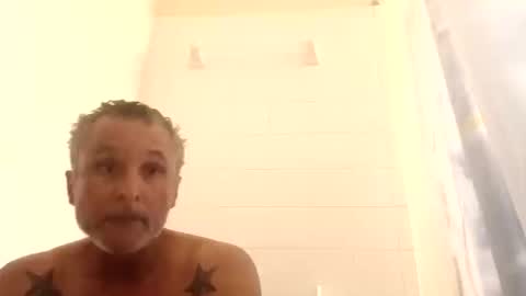 Snapshot of christopher_rain chatting on 11/06/25, 05:19 Christopher Rain online show from 11/06/25, 05:19