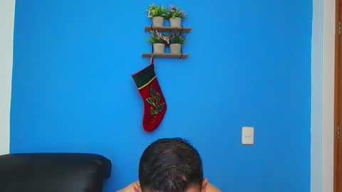 Snapshot of christopher_w chatting on 12/14/24, 03:07 Christopher online show from 12/14/24, 03:07