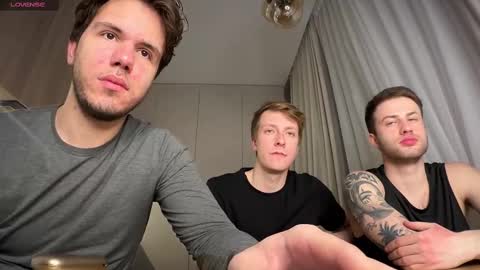 Snapshot of christophertan chatting on 02/21/25, 11:21 Christopher online show from 02/21/25, 11:21