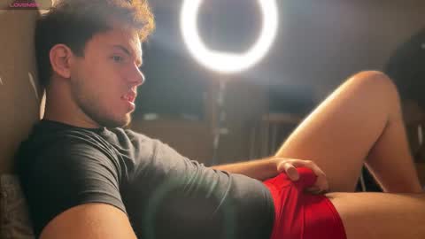 Snapshot of christophertan chatting on 09/21/25, 08:38 Christopher online show from 09/21/25, 08:38