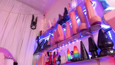 Snapshot of christymilk1 chatting on 12/29/24, 02:06 christy online show from 12/29/24, 02:06