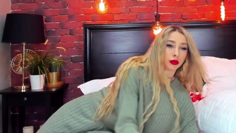 christyna_ross online show from 01/29/25, 11:46