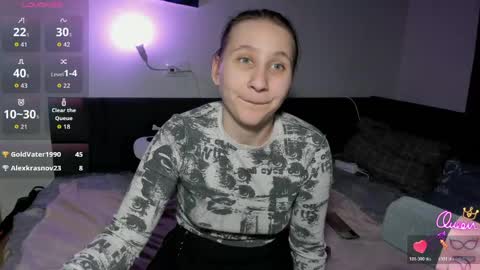 Snapshot of christyw3b chatting on 04/01/26, 04:59 christyw3b online show from 04/01/26, 04:59
