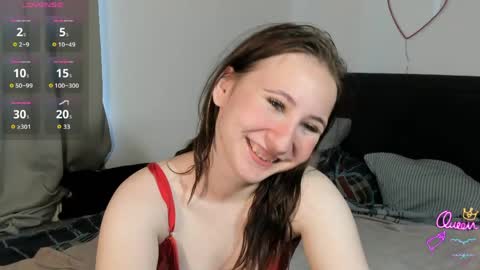 Snapshot of christyw3b chatting on 06/11/26, 08:01 christyw3b online show from 06/11/26, 08:01