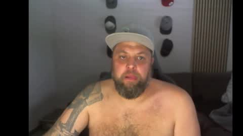 Chrizz online show from 11/26/25, 01:34