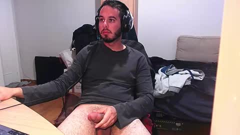 Chromefox123 online show from 12/19/25, 12:12