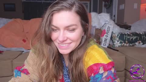 Snapshot of chroniclove chatting on 01/01/25, 11:18 Marley online show from 01/01/25, 11:18