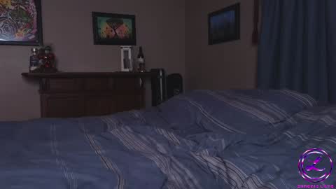 Snapshot of chroniclove chatting on 01/23/25, 01:08 Marley online show from 01/23/25, 01:08