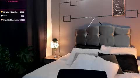 Snapshot of chrristopher77 chatting on 11/27/25, 03:58 chrristopher77 online show from 11/27/25, 03:58