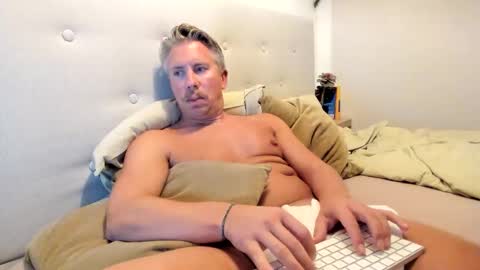 ChrisBang online show from 12/18/25, 05:52