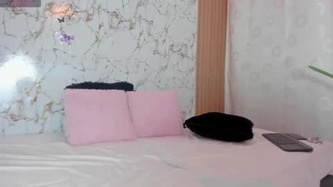 Christal Golden online show from 11/13/25, 08:19