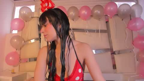 instagram chrystaljade.1 online show from 10/17/25, 01:25