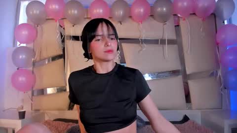 instagram chrystaljade.1 online show from 10/23/25, 01:21