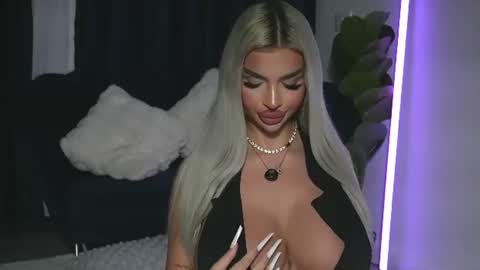 Chrystal online show from 07/04/26, 07:20