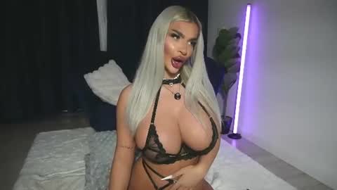 Chrystal online show from 07/11/26, 06:54