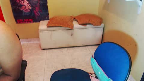 Snapshot of chubby_sex96 chatting on 02/15/25, 03:28 kate online show from 02/15/25, 03:28