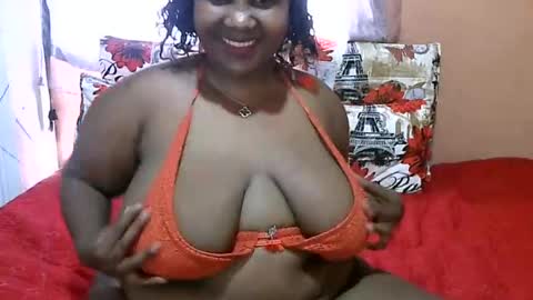 Snapshot of chubbybunnsv chatting on 12/20/24, 12:05 chubbybunnsv online show from 12/20/24, 12:05